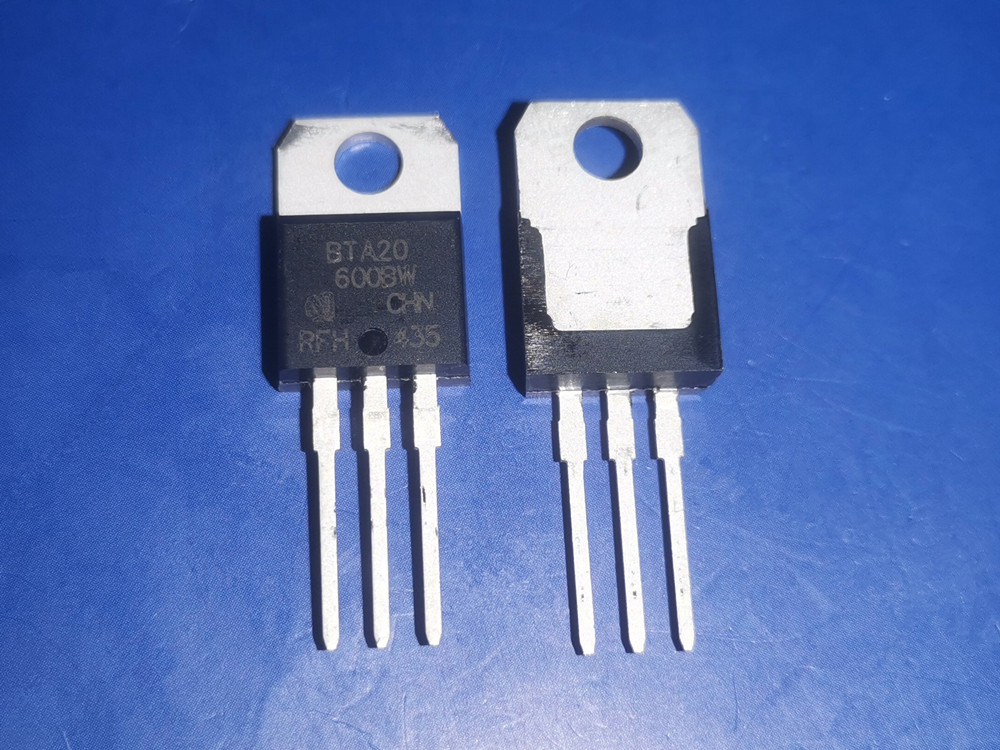 國產(chǎn)可控硅BTA20-600BW TO-220A 長期庫存BTA20雙向可控硅
