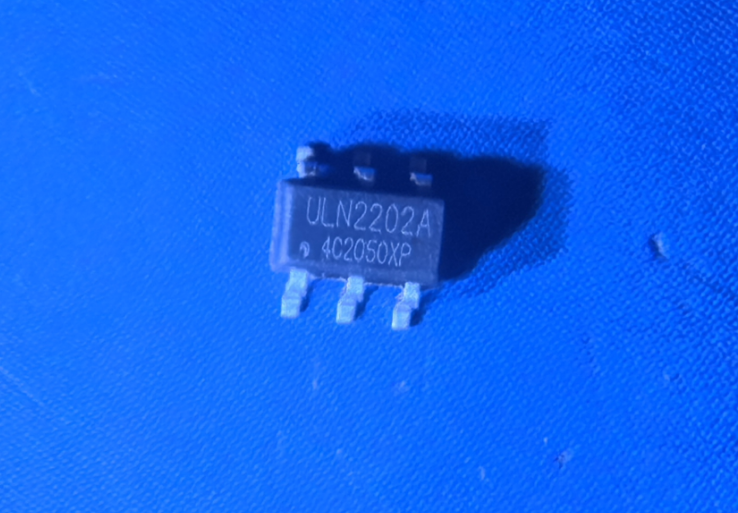 新型兩路達林頓芯片 ULN2202A SOT23-6高耐壓大電流達林頓晶體管ULN2202A