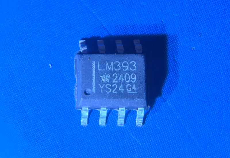 比較器LM393 SOP8 貼片集成電路 雙比較器電路LM393